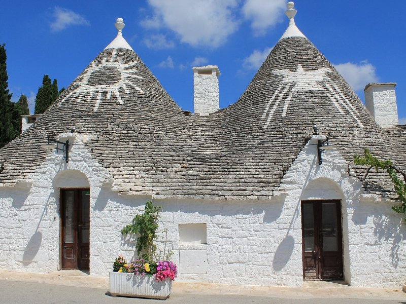 GALERIE POUILLES ESPRIT NOMADE ALBEROBELLO
